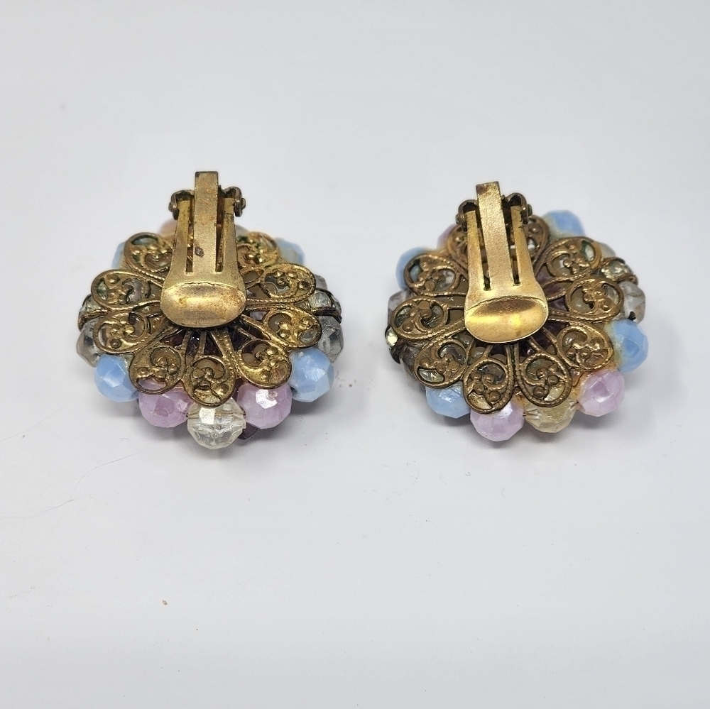 VINTAGE LAVENDER AND BLUE BEAD CLIP-ON EARRINGS - Picture 2 of 4